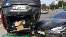 ДТП с «перевертышем» в Харькове: версия событий от водителя Nissan (фото)
