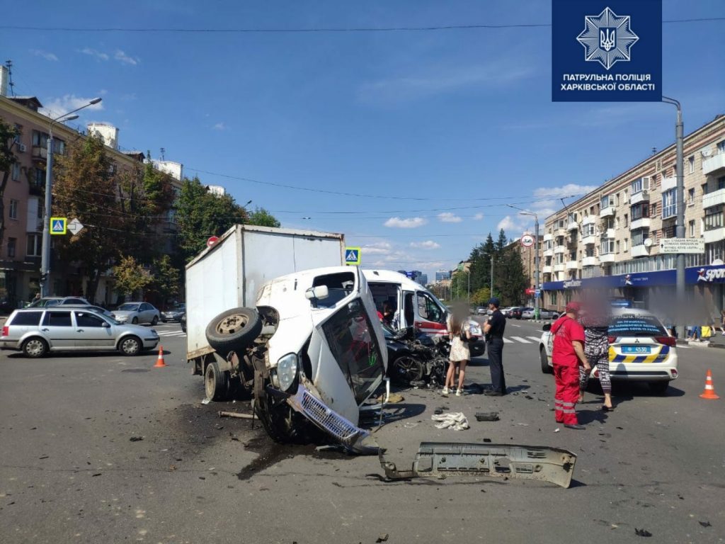 Резонансное ДТП в центре Харькова: патрульные, спустя 4 дня, составили протокол на водителя BMW (фото, видео)