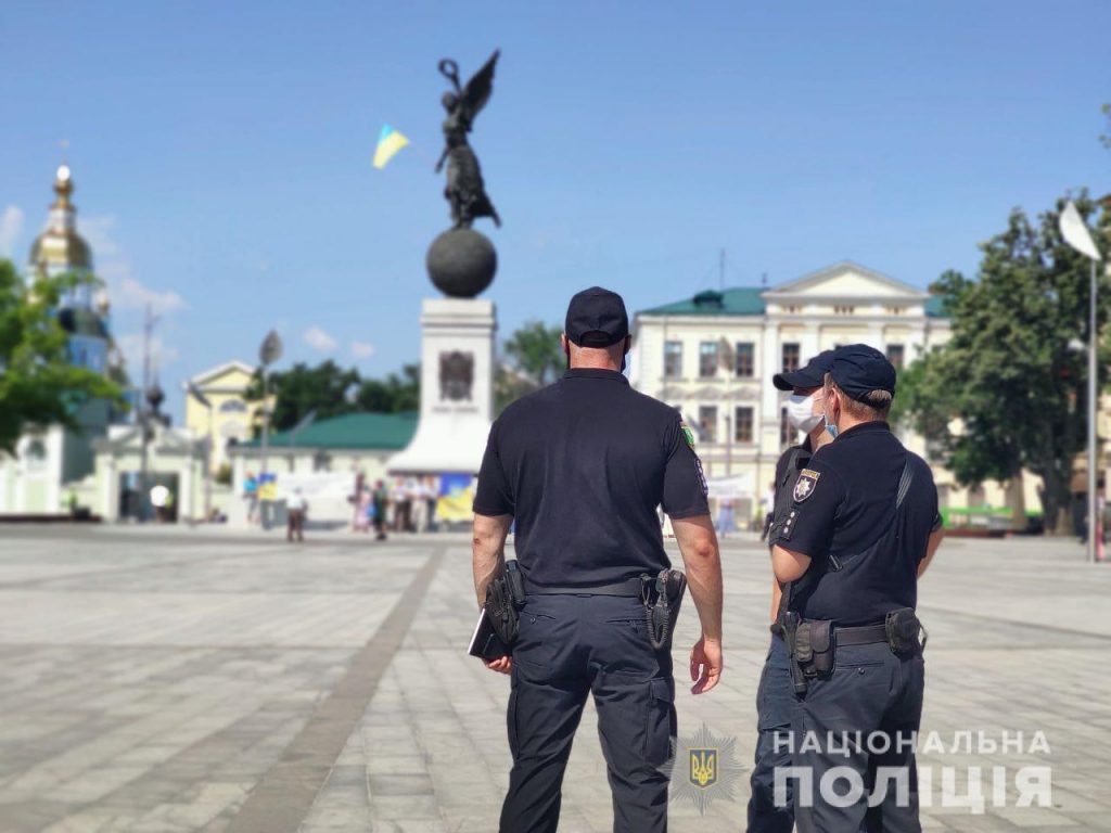 В полиции считают, что праздновать День Харькова и День Независимости будут 270 тыс. человек