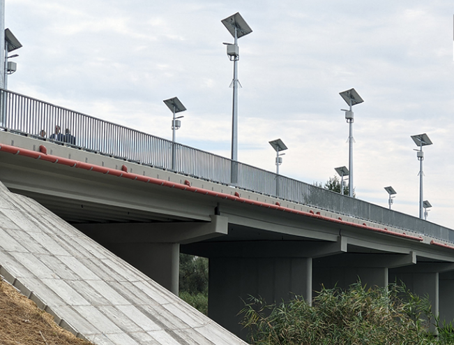 Завершен ремонт моста на выезде из города Чугуева - фото 2