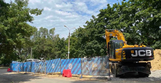 В Московском районе Харькова перекладывают сети водоснабжения