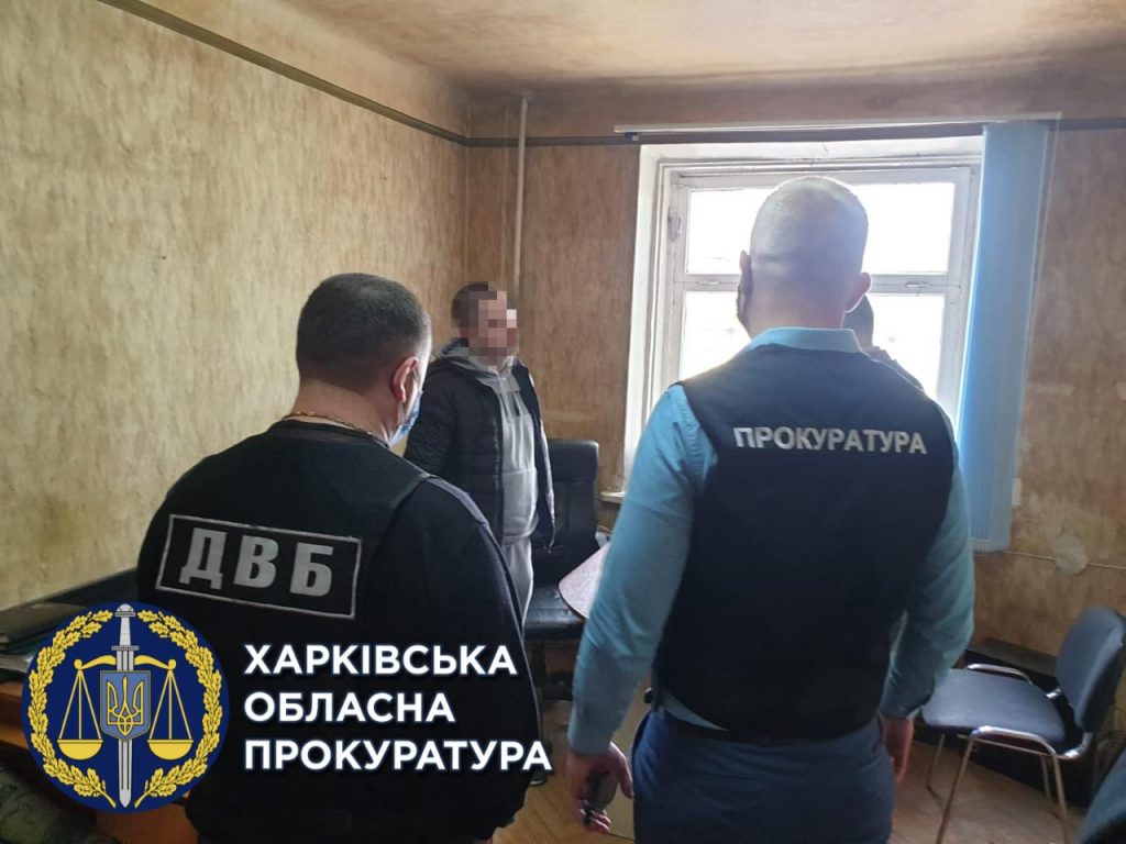 В Харькове полицейских подозревают в незаконном удержании и избиении семейной пары (фото)
