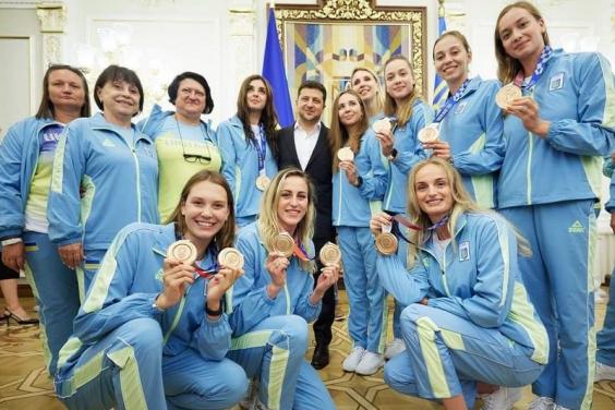 Харьковских олимпийцев и их тренеров отметили государственными наградами Украины