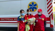 Харьковчанка родила здорового мальчика в «скорой» (фото)