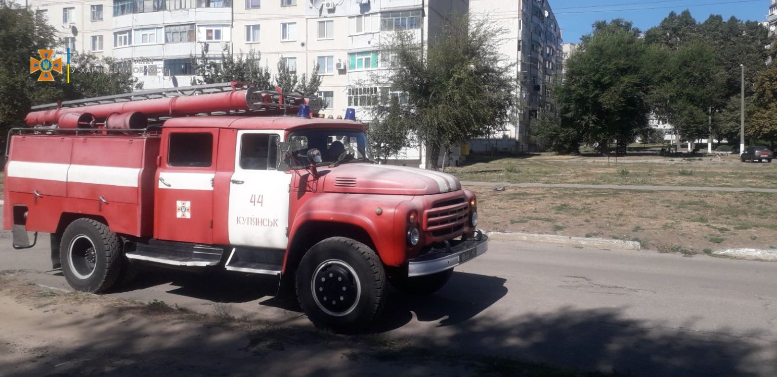 На Харьковщине двухлетний малыш оказался взаперти один дома (фото)