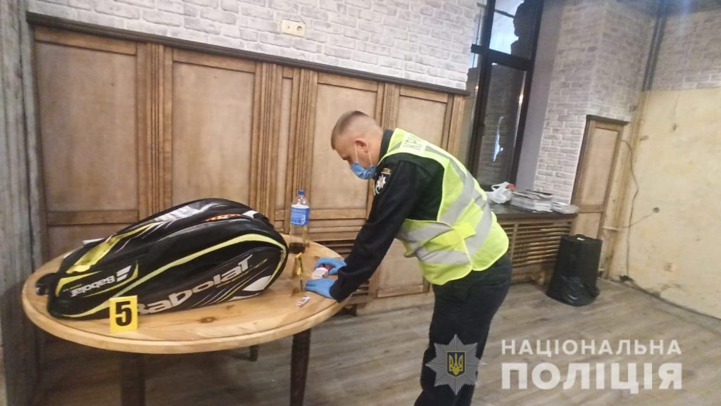 Предприниматель застрелился из помпового ружья: подробности смерти мужчины в кафе в центре Харькова