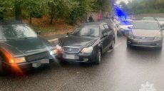 В Харькове столкнулись пять легковушек, есть пострадавшие