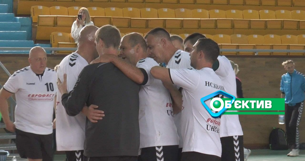 Харьковчане выиграли домашний турнир по гандболу (фото)