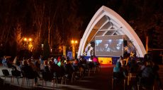 За две недели «Зоряної ночі» в Харькове к украинскому кино приобщились несколько тысяч зрителей (фоторепортаж)