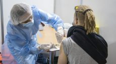 В Харькове за сутки сделали более 5 тысяч прививок против коронавируса