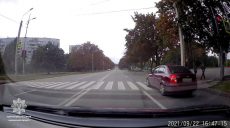 В Харькове патрульные по видео из сети нашли двух нарушителей ПДД (фото)