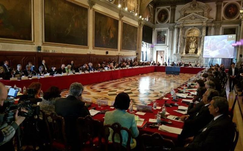 В Венецианской комиссии настаивают на том, что законопроект об олигархах стоит отложить