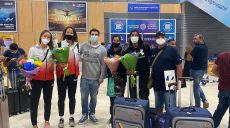 В Харьков начали прибывать участники Мирового тура по женскому пляжному волейболу