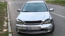 В Харькове рецидивист вытащил деньги из чужого авто (фото)