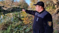 Харьковский спасатель не дал утонуть в реке мужчине (фото)