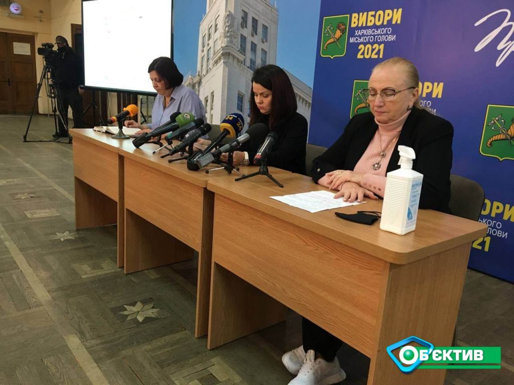 Три тысячи харьковчан привились от COVID-19 на избирательных участках