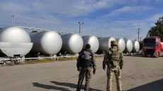 Харьковские пограничники изъяли 160 тыс. литров спирта для производства бензина (видео)