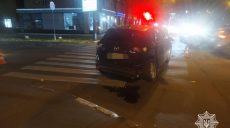 Mazda в Харькове едва не сбила пешеходов — подробности ДТП от полиции (видео, фото)