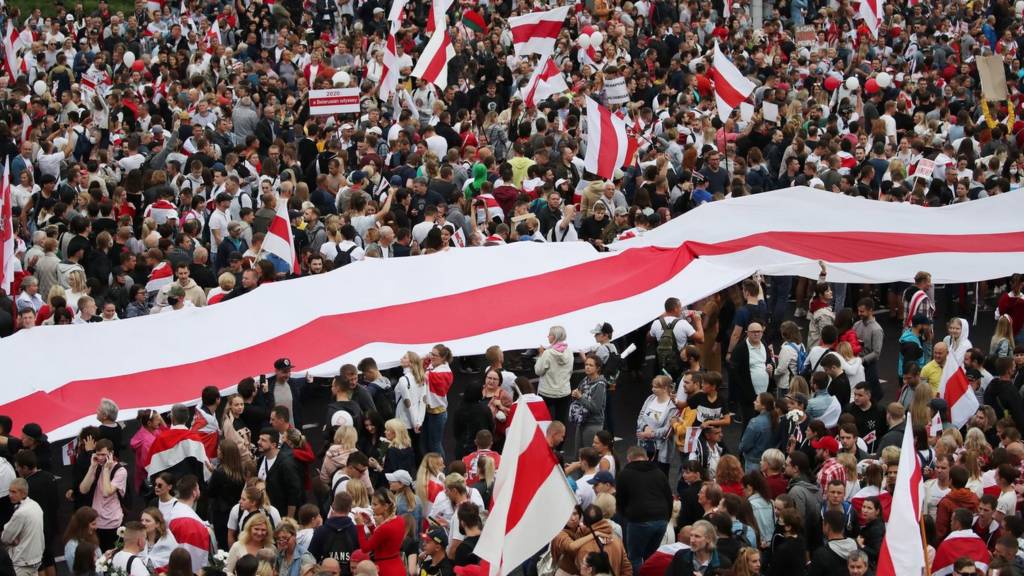В Беларуси против редакции и сотрудников ведущего СМИ возбуждено уголовное дело