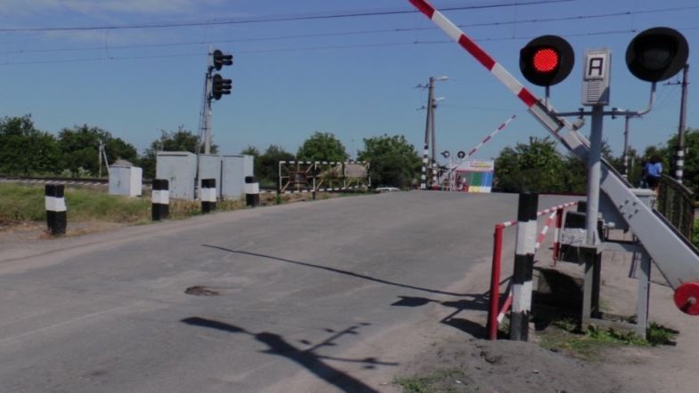 В Харьковской области полностью перекроют один из железнодорожных переездов (объезд)