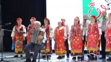 В Харькове активные пенсионеры провели фестиваль клубов долголетия (фоторепортаж)