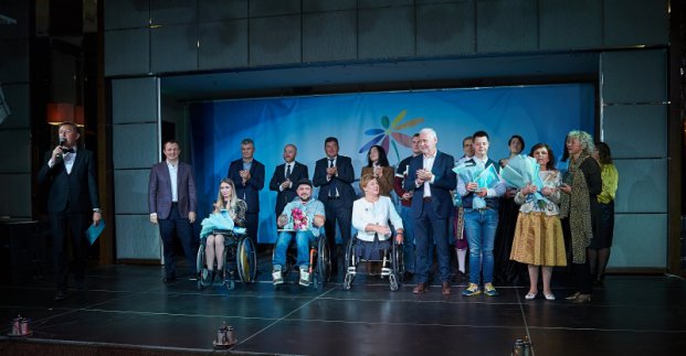 «Преодоление». В Харькове наградили людей с инвалидностью за достижения в разных сферах