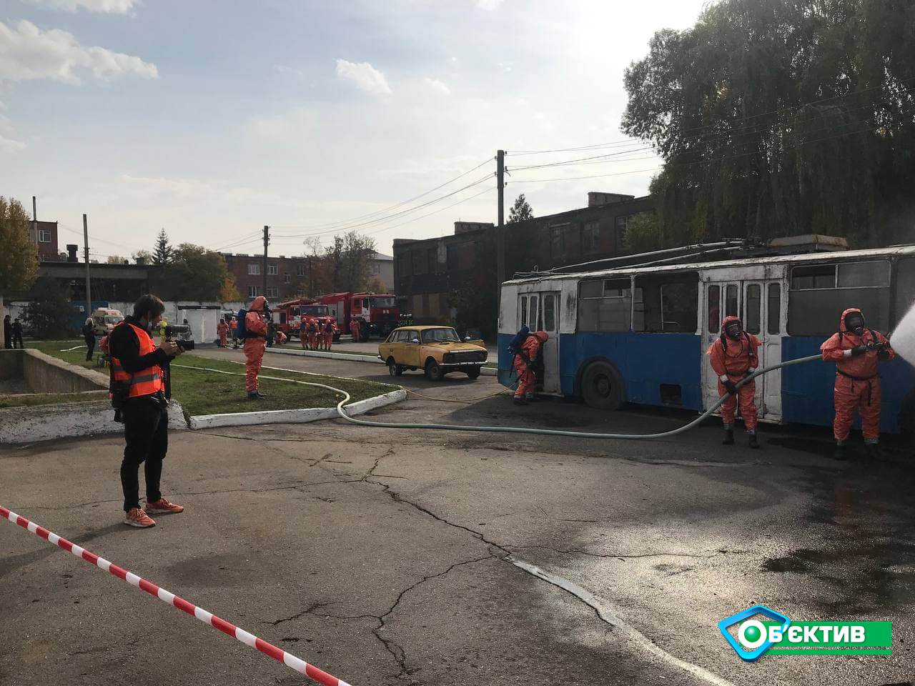 В Харькове для спасателей провели практический тренинг по ликвидации химических аварий