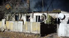 На Харьковщине на пожаре в частном доме погибли три человека