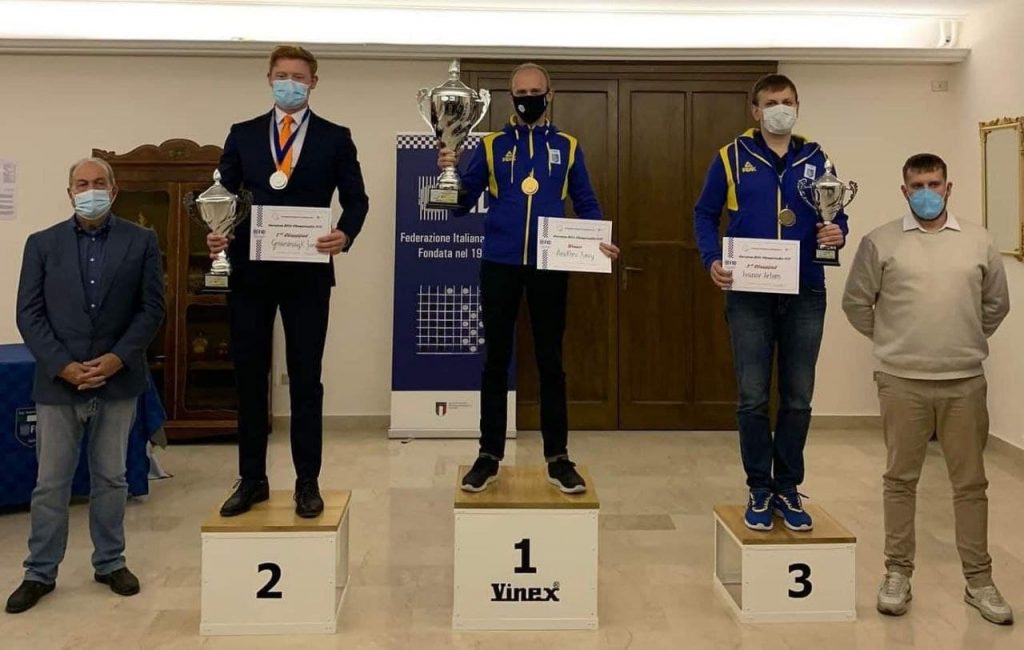 Харьковский шашист выиграл полный комплект европейских наград