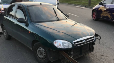 В Харькове мотоциклист влетел в легковушку: есть травмированные (фото)