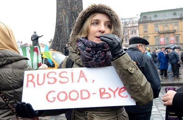 За два десятка лет из России уехали навсегда около 5 млн граждан