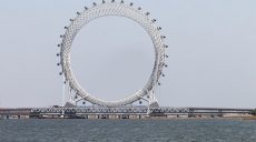 Китайцы снова поразили мир: первое колесо обозрения без спиц (фото)