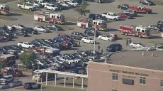 В Арлингтоне (штат Техас) — стрельба в школе (фото, видео)