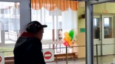 В РФ снова стреляли в школе: оружие у нападавшего отобрала директриса
