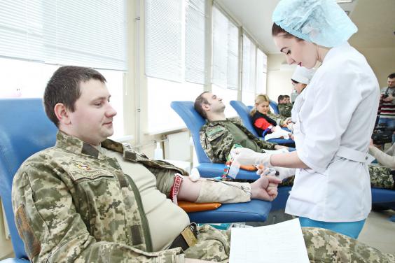 Из-за COVID-19 к новогодним праздникам в Харькове могут начаться проблемы с донорской кровью