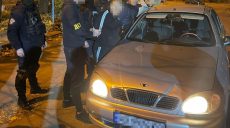 В Харькове рецидивисты под видом копов хотели грабить водителей (фото)