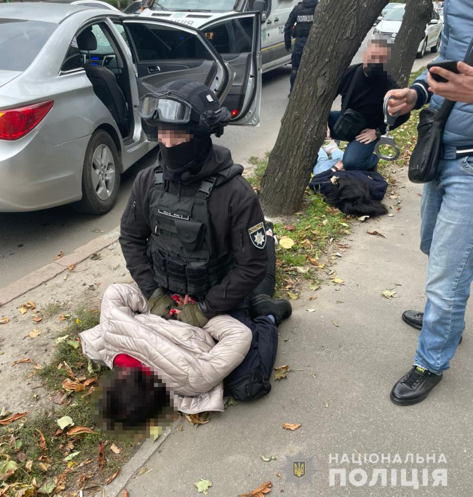 В Харькове полиция задержала банду вымогателей - фото 1