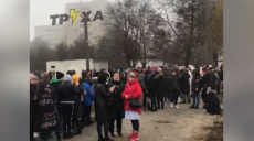 Полиция ищет взрывчатку в школе Харькова (видео)
