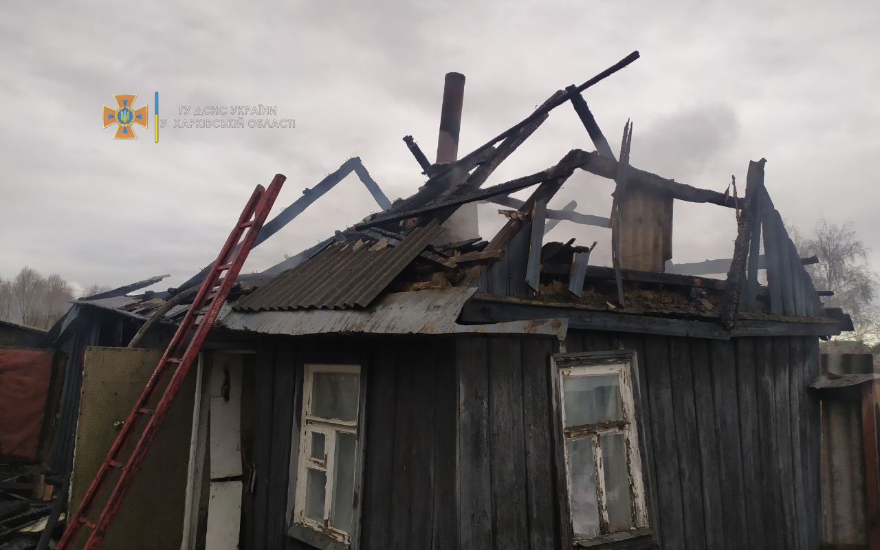 Под Харьковом сгорела деревянная пристройка