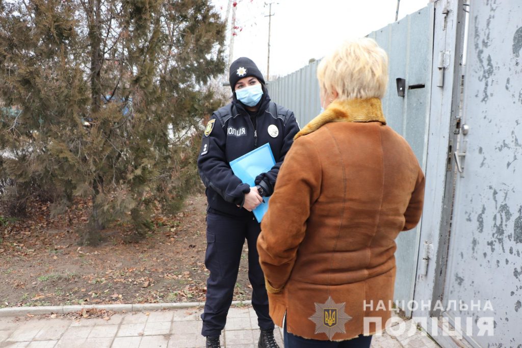 Семейные дома на Харьковщине проверили полицейские и соцработники - фото 2