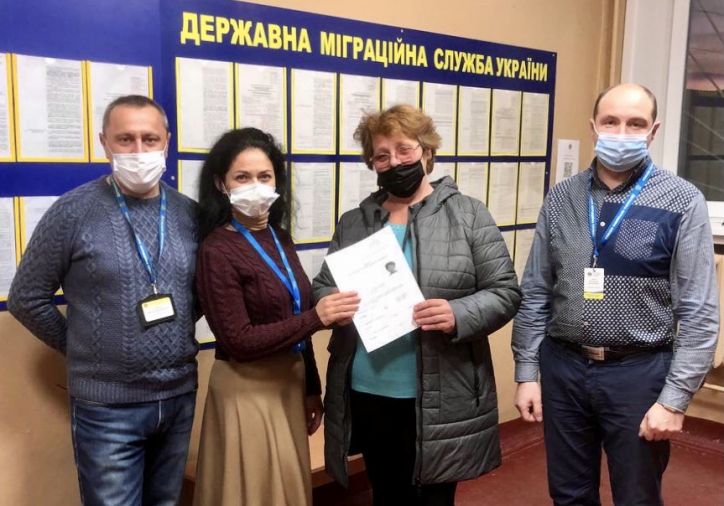 В Харьковской области помогли женщине-мигранту подтвердить ее статус
