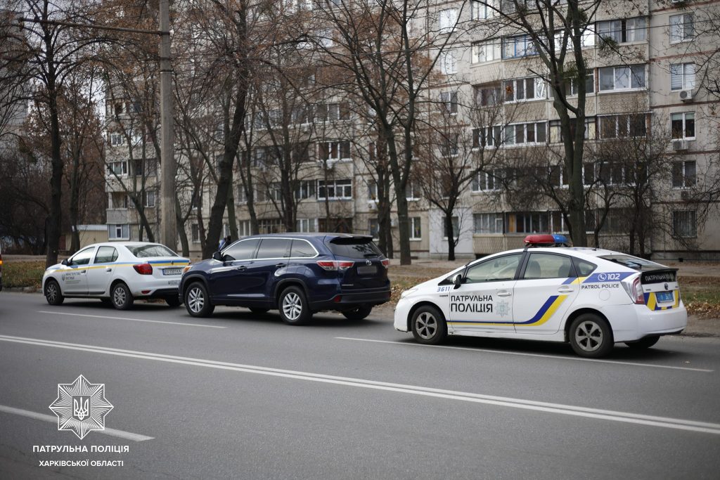 Патрульные нашли автомобиль, который находился в розыске за неуплату штрафов (фото)