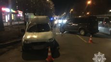 ДТП. В Харькове произошло столкновение трех автомобилей (фото)
