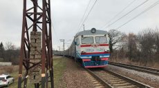 Из-за ракетной атаки на Харьковщине опаздывают пригородные поезда