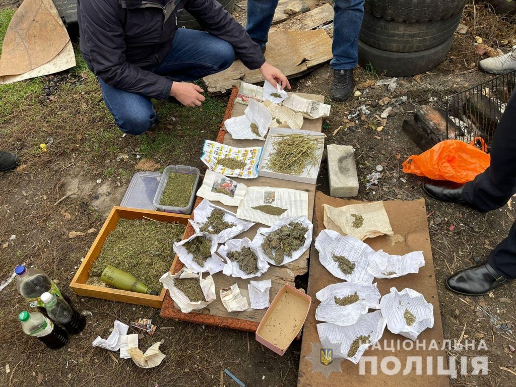 Наркопреступника из Харьковской области отправили в СИЗО (фото)