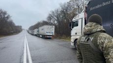 На Харьковщине сотни грузовиков выстроились в очередь на выезд из Украины в РФ (фото)