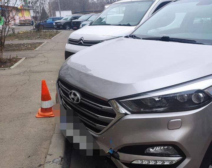 В Харькове водитель легкового авто наехал на женщину-пешехода