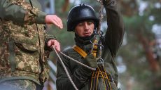 Будущие спецназовцы Нацгвардии учились преодолевать горные препятствия (фоторепортаж)
