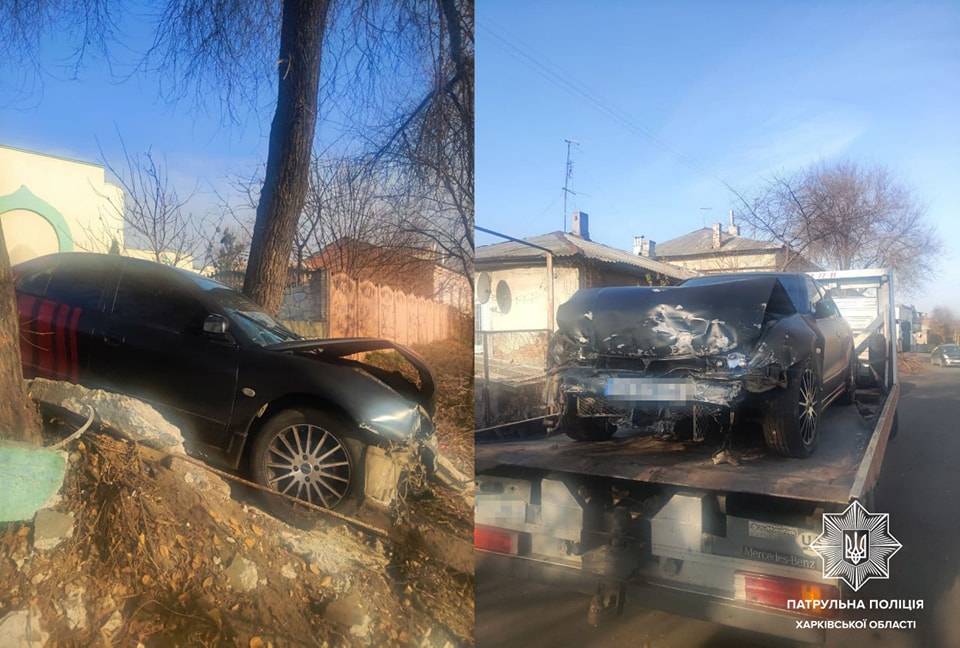 В Харькове автомобиль въехал в бетонное ограждение (фото)