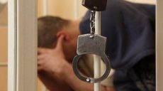 На Харьковщине 18-летнего насильника отправили под стражу